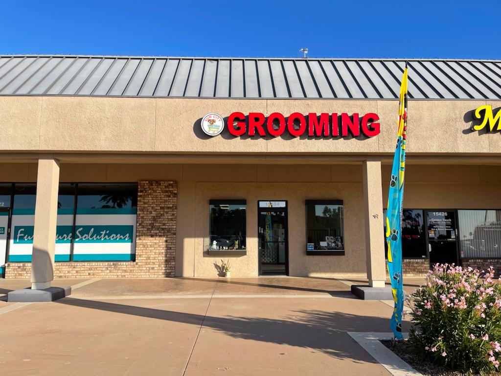 The Sun City Grooming storefront in Sun City, AZ